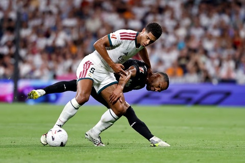 Tiền vệ người Anh là biểu tượng cho tinh thần chiến binh của Real Madrid. Ảnh: Diario AS