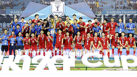 HLV Park Hang Seo chọn cách giữ im lặng khi được hỏi về chức vô địch AFF Cup 2026 của ĐT Việt Nam. Ảnh: Đức Cường
