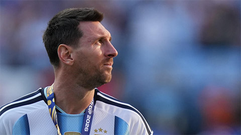  Dừng lại ở đây là tuyệt rồi, Messi!