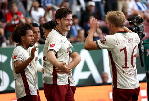 Niềm vui thắng lợi của Augsburg