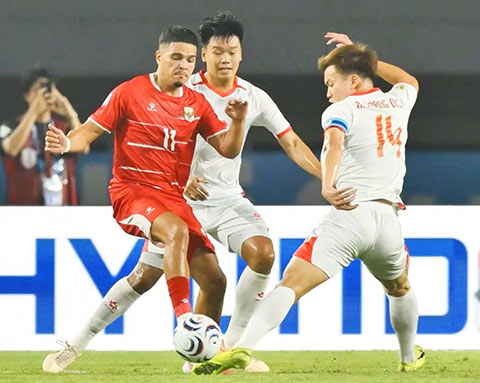 Truyền thông Indonesia vui ra mặt khi biết tin ĐT Việt Nam có nhiều trụ cột chấn thương trước FIFA ASEAN Cup - Ảnh: Đức Cường  