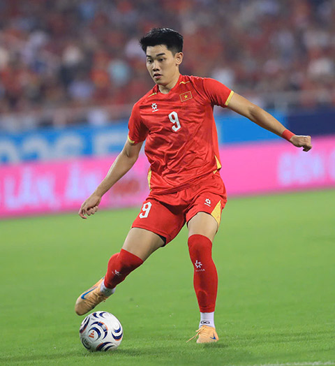 Đình Bắc lỡ hẹn ASIAD 2026 vì nằm trong kế hoạch của ĐT Việt Nam tham dự FIFA ASEAN CUP 2026 - Ảnh: Đức Cường 
