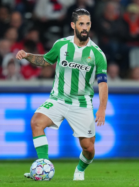 Đẳng cấp và kinh nghiệm của Isco vẫn là điểm tựa cho Betis