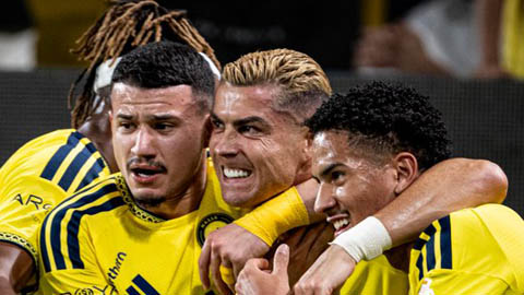  Ronaldo giúp Al Nassr san bằng kỷ lục của River Plate và Benfica