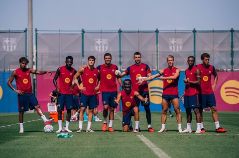 Lợi thế của Barca là sở hữu một đội hình vẫn còn rất trẻ. Ảnh: X