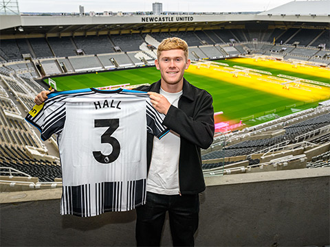 Lewis Hall gia hạn hợp đồng với Newcastle - Ảnh: Newcastle United
