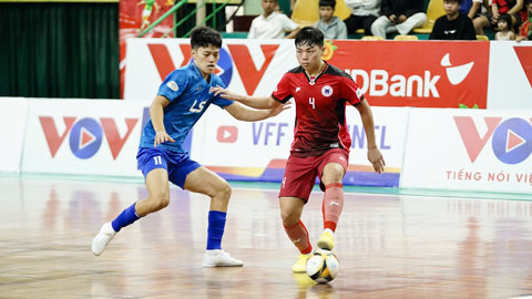 Thái Sơn Bắc (phải) giành vé vào chơi chung kết. Ảnh - Nguyễn Khanh