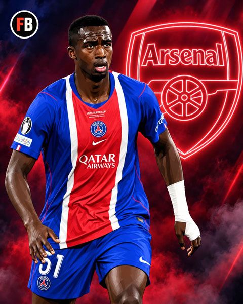 Arsenal nhắm mua Pacho - Ảnh: FootballBuzzer