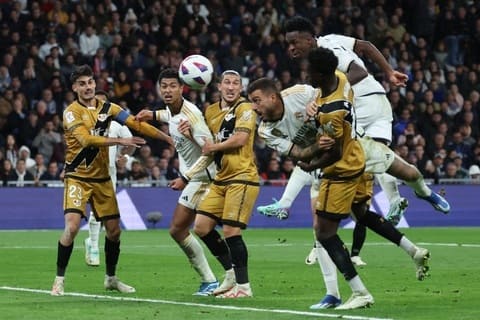 Vallecano đang có cái dớp 30 năm không thắng tại sân Bernabeu. Ảnh: China Daily