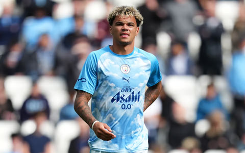  Nico O'Reilly sẵn sàng xung trận cho Man City