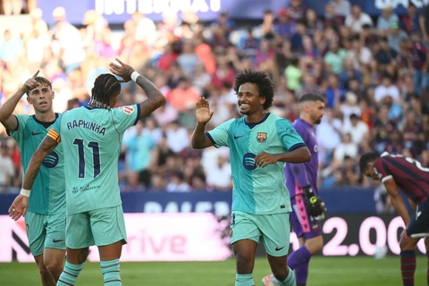 Barca hú vía trước Levante nếu không có bàn thắng muộn của Adeyemi. Ảnh: Barca Blaugranes