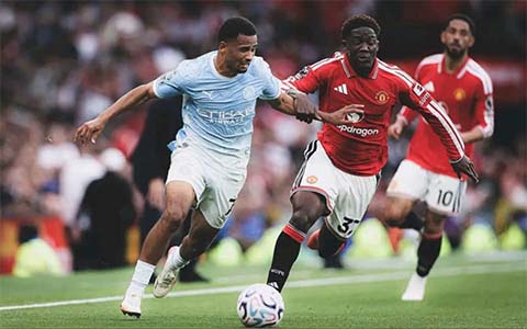 Nhưng ông đã tung Ndiaye vào sân thay Cherki trong hiệp 2 để tạo đà chiến thắng cho Man City