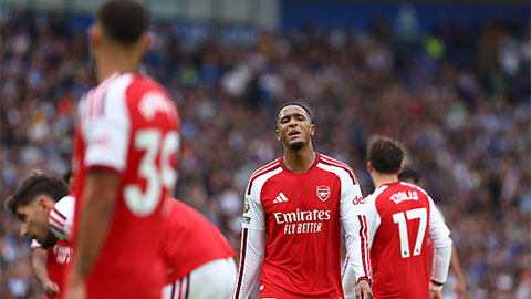  Arsenal và 'cái tát tỉnh người' đúng lúc