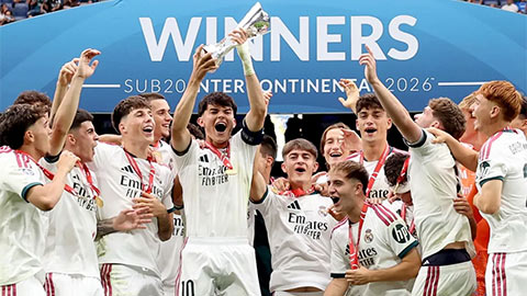 Real Madrid giành danh hiệu đầu tiên của mùa giải