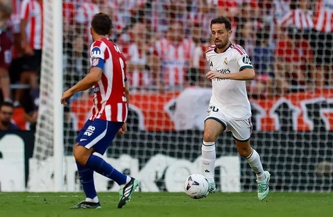 Tiền vệ người Bồ Đào Nha chỉ được đá 8 phút cuối của trận derby với Atletico. Ảnh: X