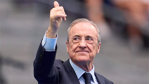 Chủ tịch Florentino Perez của Real Madrid phản ứng mạnh mẽ sau trận derby
