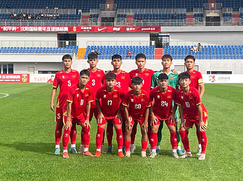 U16 Việt Nam ghi hai bàn vào lưới Australia ở trận ra quân CFA China Team