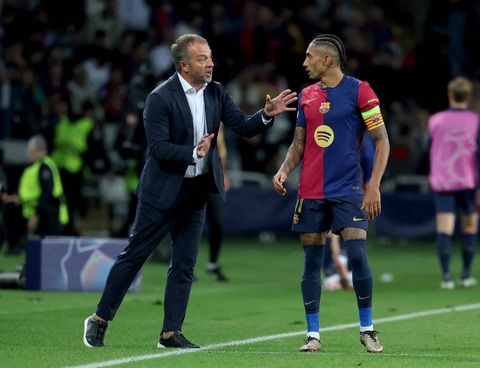 HLV Hansi Flick của Barca từng cảnh báo Ancelotti về trường hợp của Raphinha