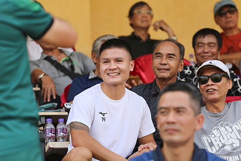 Quang Hải có mặt tại sự kiện kỷ niệm 70 năm thành lập CLB CAHN. Ảnh: Hương Nguyễn