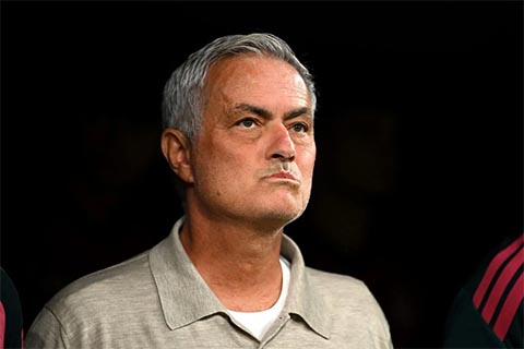 Mourinho còn nhiều việc phải làm tại Real