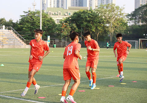 Chủ tịch VFF nhấn mạnh các cầu thủ cần thể hiện lối đá đẹp, tinh thần của người Việt Nam ở đấu trường quốc tế
