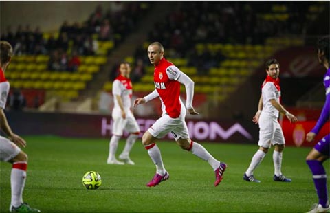 Dimitar Berbatov trong màu áo Monaco