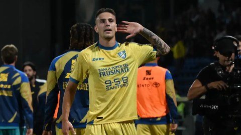 Antonio Raimondo, cái tên bất ngờ đang dẫn đầu danh sách dội bom ở Serie A
