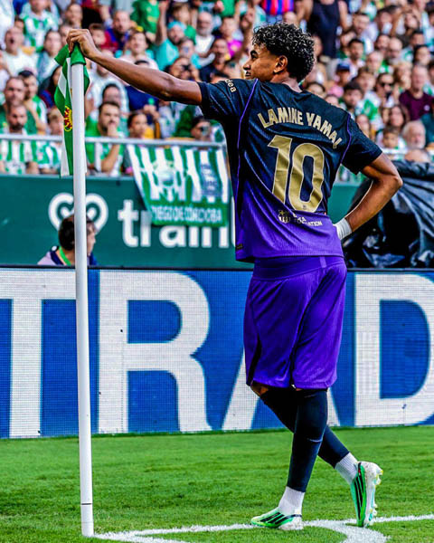 Màn ăn mừng của Yamal sau khi ghi bàn vào lưới Betis