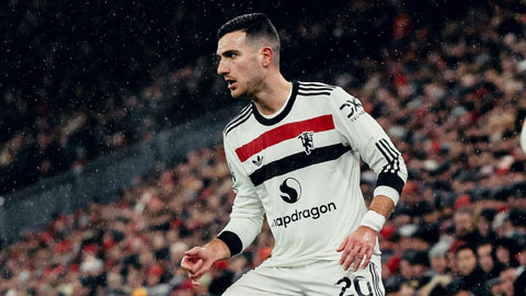 Diogo Dalot vượt mặt mọi hậu vệ Premier League ở 1 thống kê đáng chú ý