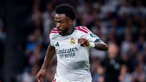 Vinicius chơi không quá ấn tượng trước Leipzig