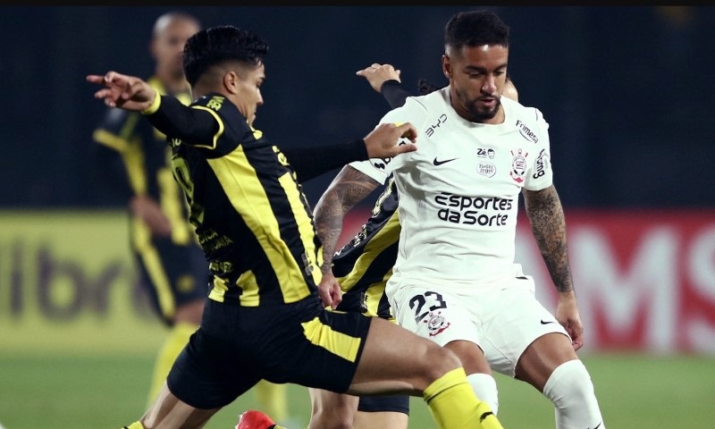 Nhật định phạt góc Rosario Central vs Corinthians, 7h30 ngày 14/8 - Ảnh 1