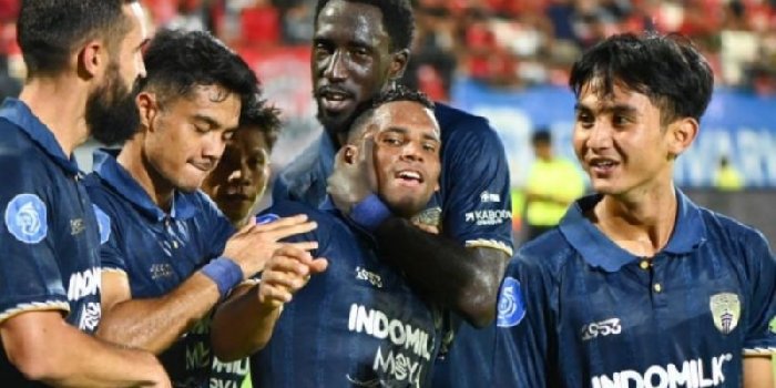  Nhận định Tornado Pekanbaru vs PSS Sleman 19h00 ngày 29/3: Xây chắc ngôi đầu