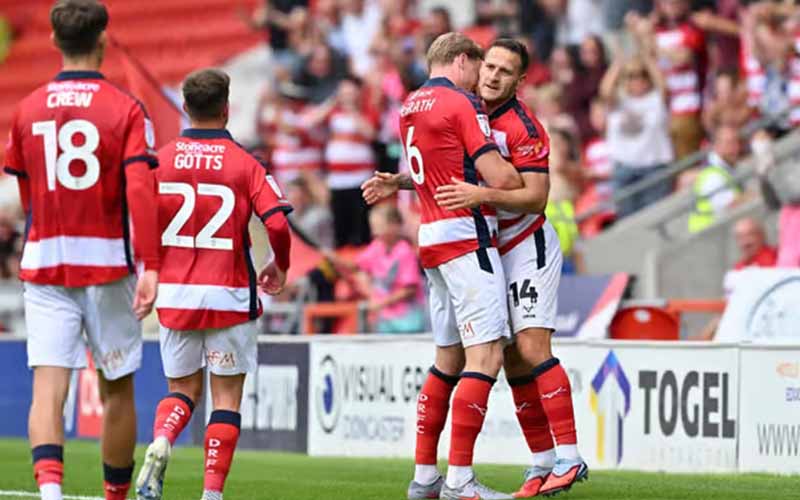 Nhận định Doncaster Rovers vs Huddersfield Town 2h45 ngày 18/2: Cơ hội cho chủ nhà - Ảnh 1