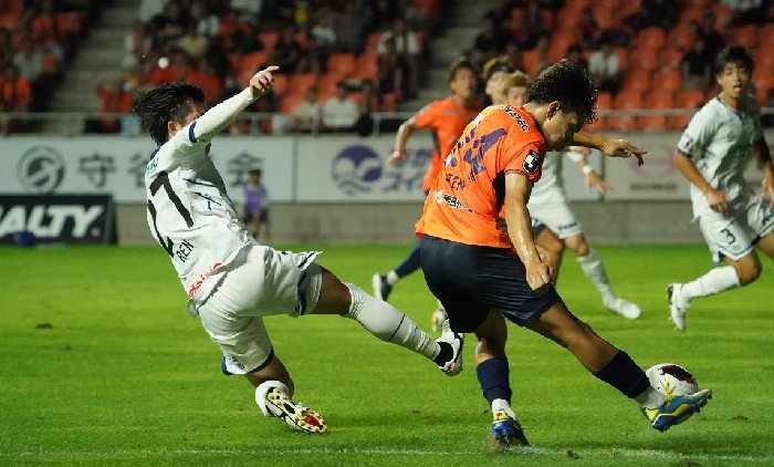  Nhận định Kochi United vs V-Varen Nagasaki 17h00 ngày 9/9: David đấu Goliath