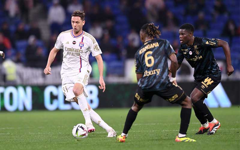 Nhận định, Soi kèo Lyon vs Metz 2h05 ngày 24/8: Phong độ trái ngược - Ảnh 1