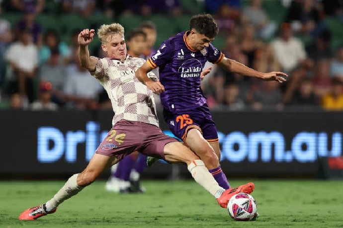  Nhận định Perth Glory vs Brisbane Roar 17h45 ngày 16/1: Khó phân thắng bại