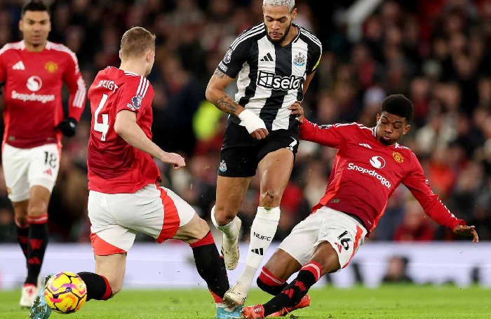  Nhật định phạt góc Newcastle vs MU, 3h15 ngày 05/03