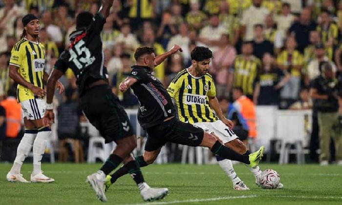  Nhật định phạt góc Lyon vs Fenerbahce, 2h00 ngày 27/8