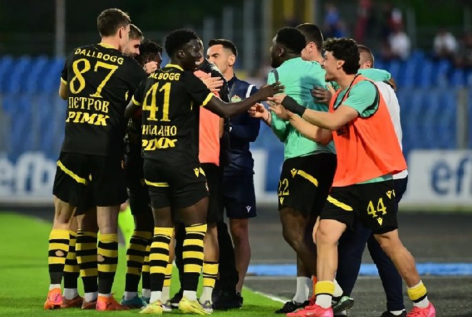  Nhận định Arda Kardzhali vs Botev Plovdiv 01h15 ngày 05/09: Tiếp tục thăng hoa