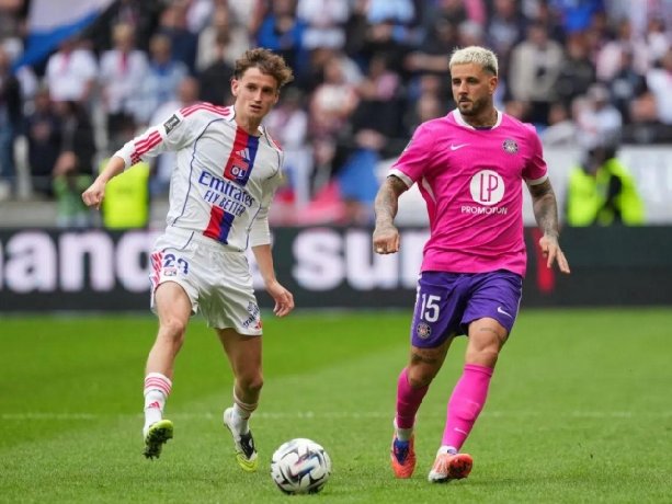  Nhận định Nice vs Lyon, 22h ngày 18/10: Đội khách áp đảo