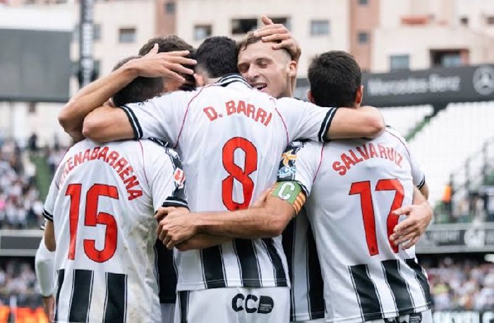  Nhận định Real Sociedad B vs Castellon 01h30 ngày 15/8: Sức ép sân khách