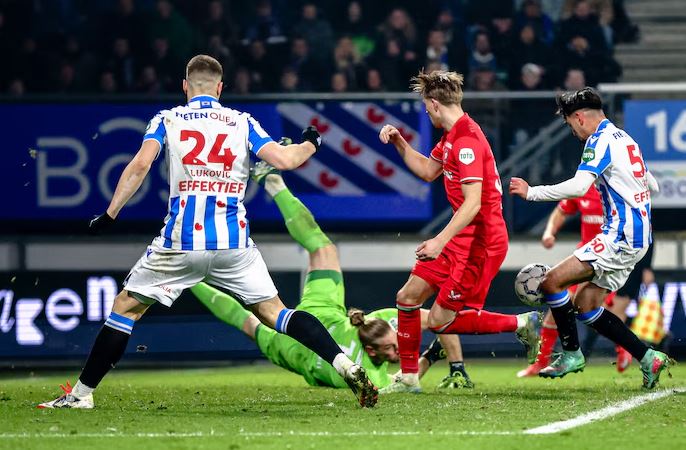 Nhận định Heerenveen vs Twente 17h15 ngày 24/8: Khó tìm 3 điểm - Ảnh 4