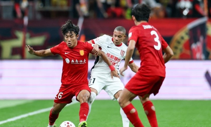 Nhật định phạt góc Chongqing Tonglianglong vs Shanghai Port, 18h35 ngày 9/8 - Ảnh 1
