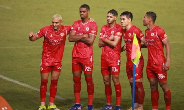  Nhật định phạt góc Adelaide United vs Công An Hà Nội, 16h30 ngày 11/8