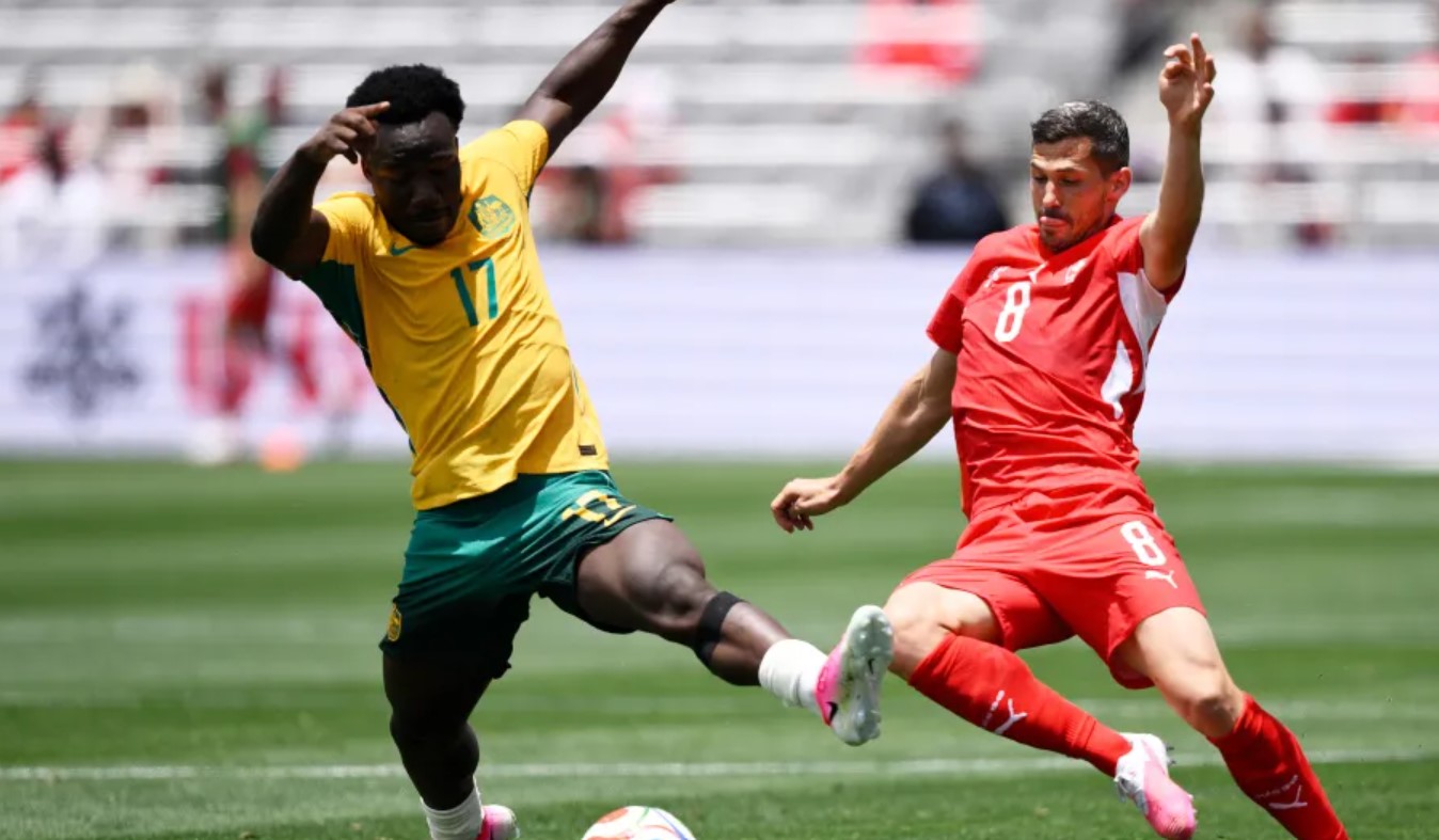 Soi thẻ phạt Australia vs Thổ Nhĩ Kỳ, 11h00 ngày 14/6 - Ảnh 1