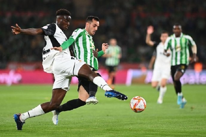  Nhận định Real Betis vs Valencia 22h15 ngày 01/02: Nhấn chìm đội khách
