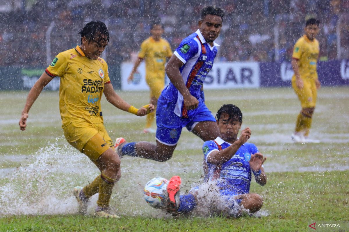 Nhận định, Soi kèo Semen Padang vs PSBS Biak Numfor 15h30 ngày 11/9: Chiến thắng đầu tiên - Ảnh 4