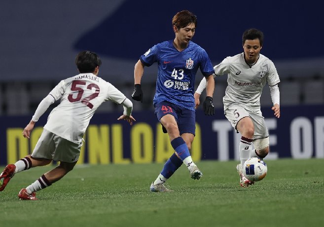  Nhận định Shanghai Shenhua vs Vissel Kobe 19h15 ngày 26/11: Bảo vệ ngôi đầu
