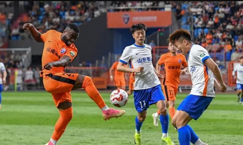Nhật định phạt góc Shandong Taishan vs Yunnan Yukun, 18h35 ngày 10/7 - Ảnh 1