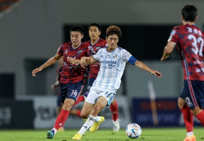  Nhận định Gimcheon Sangmu vs Ulsan Hyundai 14h30 ngày 5/5: 3 điểm vất vả